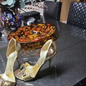 Ladies Gucci Sandals. All in excellent condition.